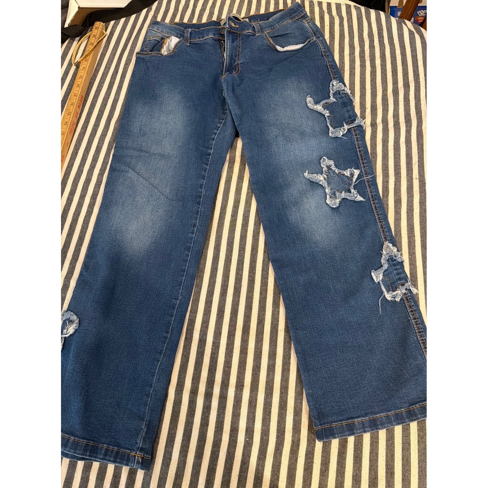 Y2K Bows & Blues Womens Size 11 Wide Leg Star Cutout Distressed Jeans